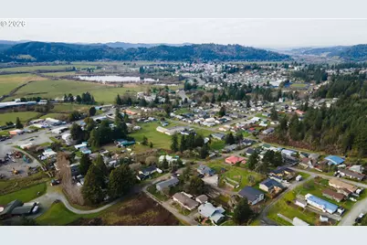 2031 Kincheloe Ln, Myrtle Point, OR 97458 - Photo 8