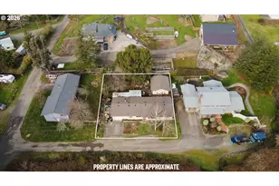 2031 Kincheloe Ln, Myrtle Point, OR 97458 - Photo 6