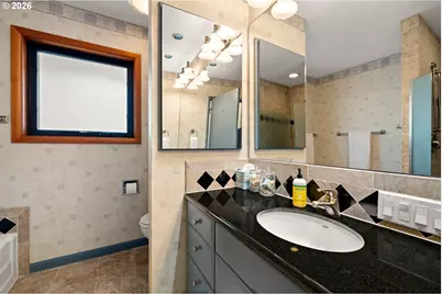 7929 SW 4th Ave, Portland, OR 97219 - Photo 24