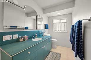 7929 SW 4th Ave, Portland, OR 97219 - Photo 16