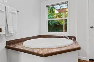 23998 Hwy 20, Philomath, OR 97370 - Photo 20