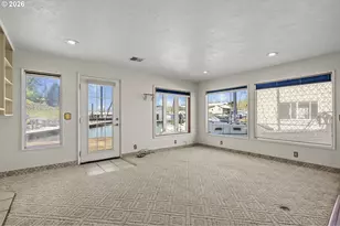 18989 NE Marine Dr, Portland, OR 97230 - Photo 8