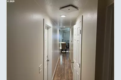 13045 SE Stark St #124, Portland, OR 97233 - Photo 6