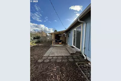 1205 Mill St, Springfield, OR 97477 - Photo 22