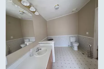 525 N 14th Ave, Cornelius, OR 97113 - Photo 12