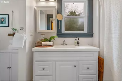 8547 N Oswego Ave, Portland, OR 97203 - Photo 24