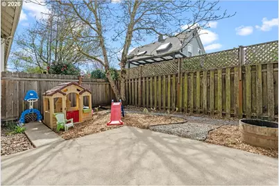 8547 N Oswego Ave, Portland, OR 97203 - Photo 38