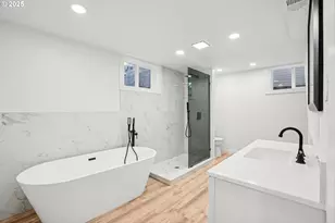 5818 NE 35th Pl, Portland, OR 97211 - Photo 18