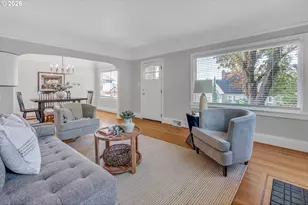 3762 N Melrose Dr, Portland, OR 97227 - Photo 4