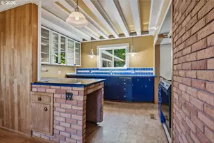 6434 SW Brugger St, Portland, OR 97219 - Photo 10