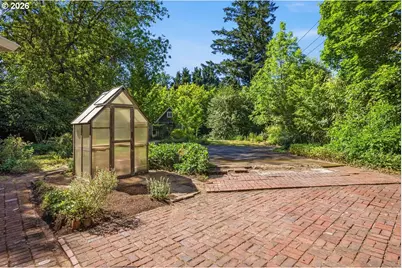 6434 SW Brugger St, Portland, OR 97219 - Photo 28