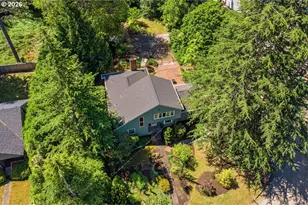 6434 SW Brugger St, Portland, OR 97219 - Photo 38