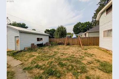 2104 1st St, La Grande, OR 97850 - Photo 22