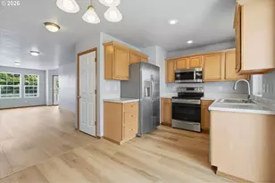 400 SE 2nd St, Troutdale, OR 97060 - Photo 10