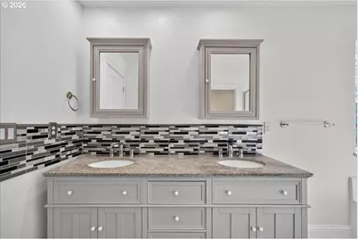 881 N 28th Ave, Cornelius, OR 97113 - Photo 26