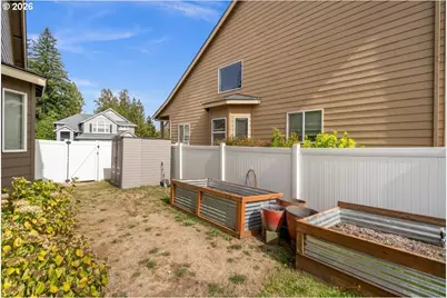 881 N 28th Ave, Cornelius, OR 97113 - Photo 40