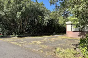 1600 Rhododendron Dr, Florence, OR 97439 - Photo 4