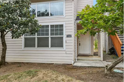 5908 NE 35th Cir, Vancouver, WA 98661 - Photo 2