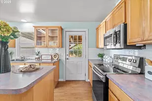 4533 SE 99th Ave, Portland, OR 97266 - Photo 12