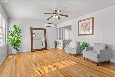 4533 SE 99th Ave, Portland, OR 97266 - Photo 6