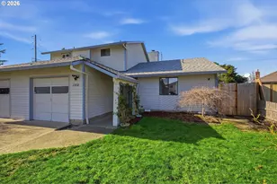 21858 SW Regal Ct, Beaverton, OR 97003 - Photo 2