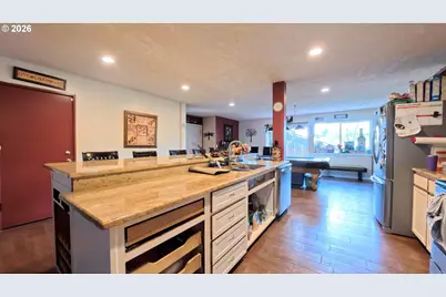 908 Browning Ave S, Salem, OR 97302 - Photo 8