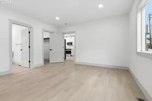 437 NE Fargo St, Portland, OR 97212 - Photo 6