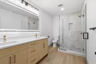 437 NE Fargo St, Portland, OR 97212 - Photo 12