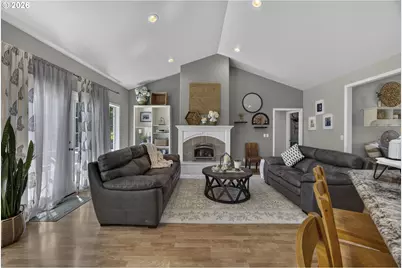 8 Onadoone Ct, Florence, OR 97439 - Photo 6