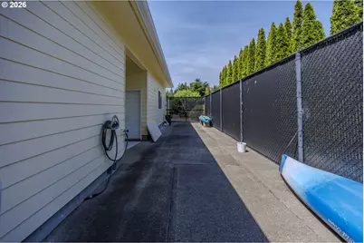 8 Onadoone Ct, Florence, OR 97439 - Photo 34