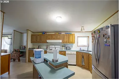 313 12th St #11, La Grande, OR 97850 - Photo 8