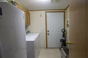 313 12th St, La Grande, OR 97850 - Photo 10