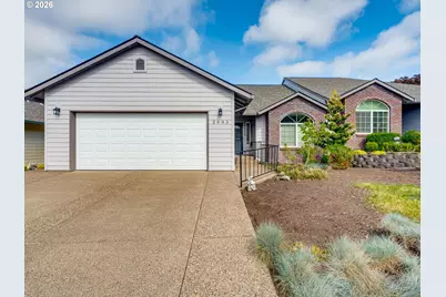 2083 NW Willamette Dr, McMinnville, OR 97128 - Photo 1