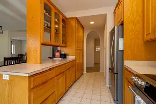 2083 NW Willamette Dr, McMinnville, OR 97128 - Photo 14