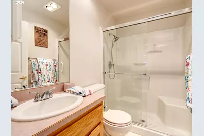 2083 NW Willamette Dr, McMinnville, OR 97128 - Photo 16