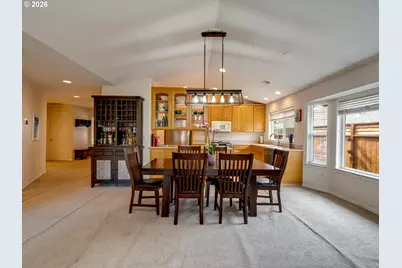 2083 NW Willamette Dr, McMinnville, OR 97128 - Photo 8
