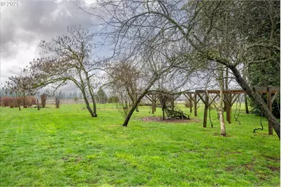 40064 McKenzie Hwy, Springfield, OR 97478 - Photo 34