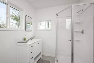 40064 McKenzie Hwy, Springfield, OR 97478 - Photo 16