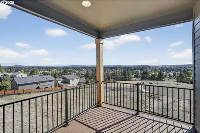 12130 SW Turnagain Dr, Tigard, OR 97224 - Photo 22