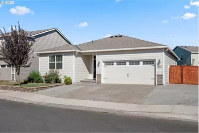 9203 NE 165th Ave, Vancouver, WA 98682 - Photo 2