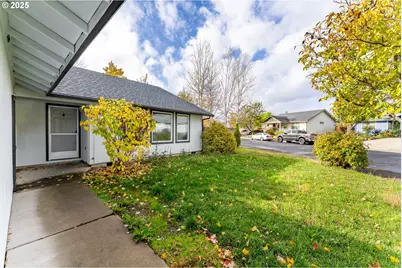 468 Merlee Cir, Eagle Point, OR 97524 - Photo 20