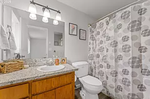 468 Merlee Cir, Eagle Point, OR 97524 - Photo 16