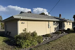 360 N 13th Ave, Elgin, OR 97827 - Photo 4