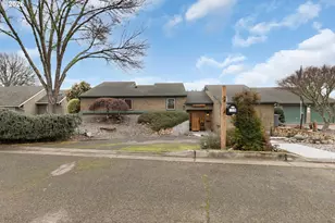 605 Deerwood Ct, Winston, OR 97496 - Photo 26