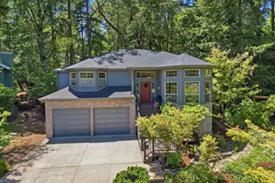 1894 W 27th Pl, Eugene, OR 97405 - Photo 2