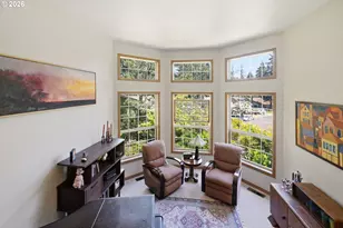 1894 W 27th Pl, Eugene, OR 97405 - Photo 12