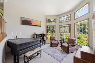 1894 W 27th Pl, Eugene, OR 97405 - Photo 6