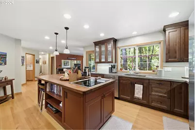 1894 W 27th Pl, Eugene, OR 97405 - Photo 16