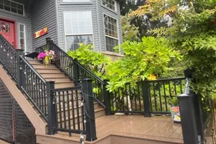 1894 W 27th Pl, Eugene, OR 97405 - Photo 2