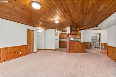 785 E 44th Ave, Eugene, OR 97405 - Photo 44